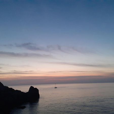 Casa Vacanze Ibiscus Porto Venere Luaran gambar