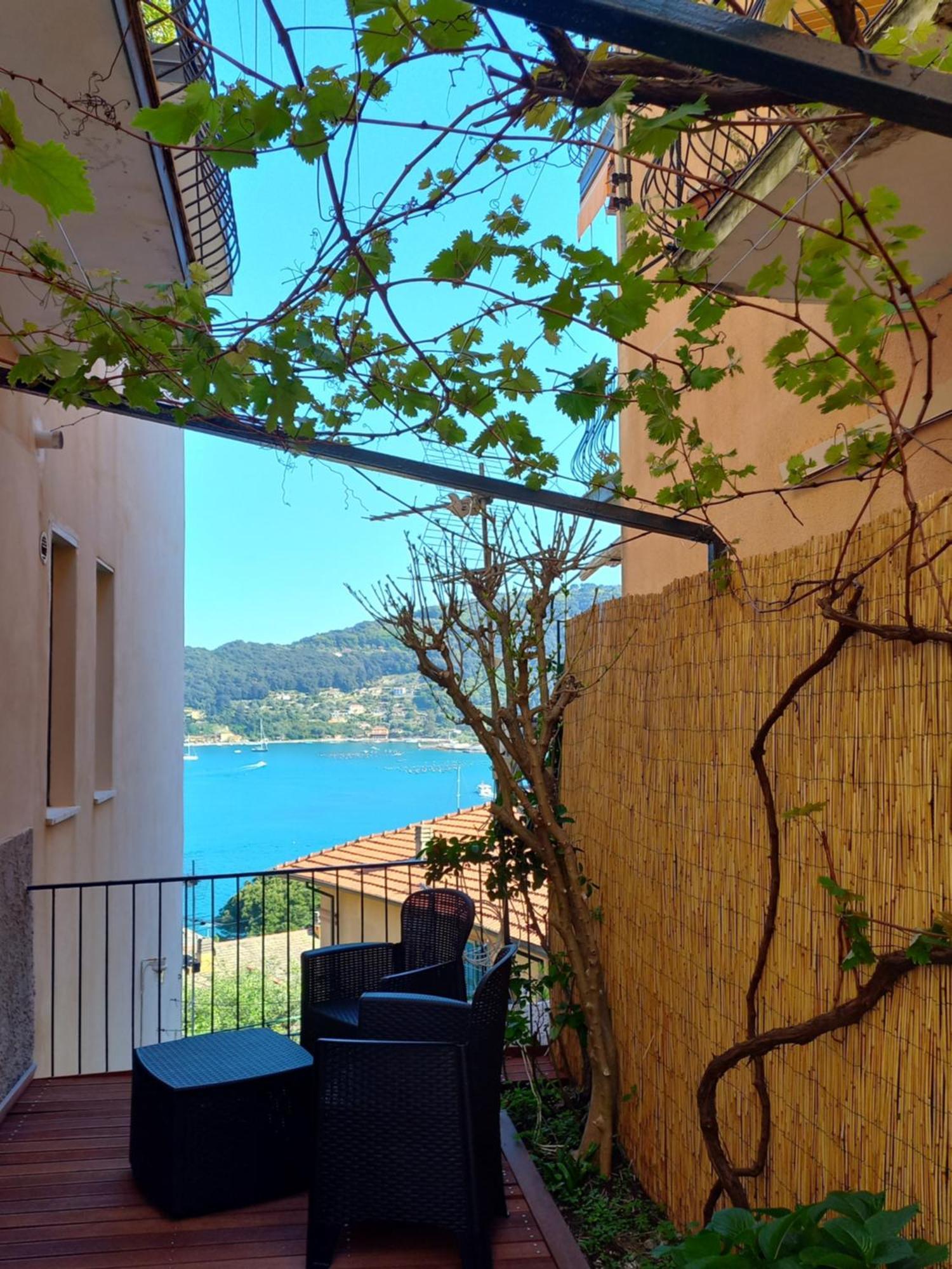Casa Vacanze Ibiscus Porto Venere Luaran gambar